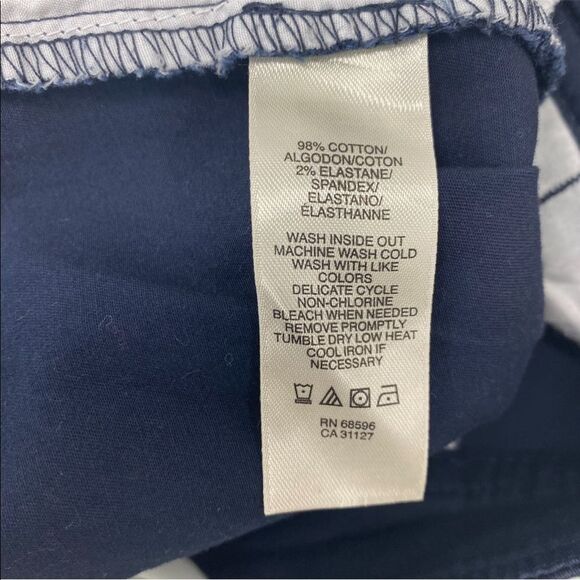 DKNY Navy Shorts size 12 - Picture 4 of 6